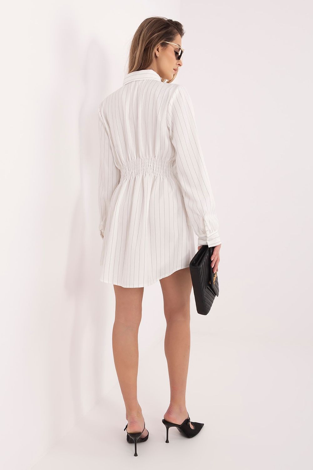  Sukienka Model IT-SK-22268.84 Ecru - Rue Paris 