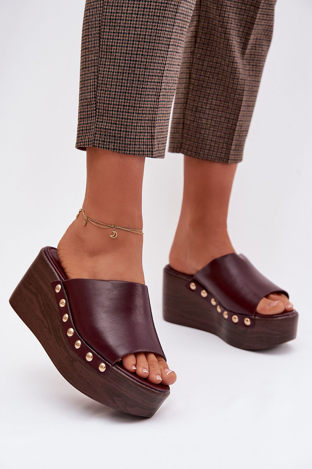  Sandał Klapki Model Farinelle DM486 Bordo - Step in style 