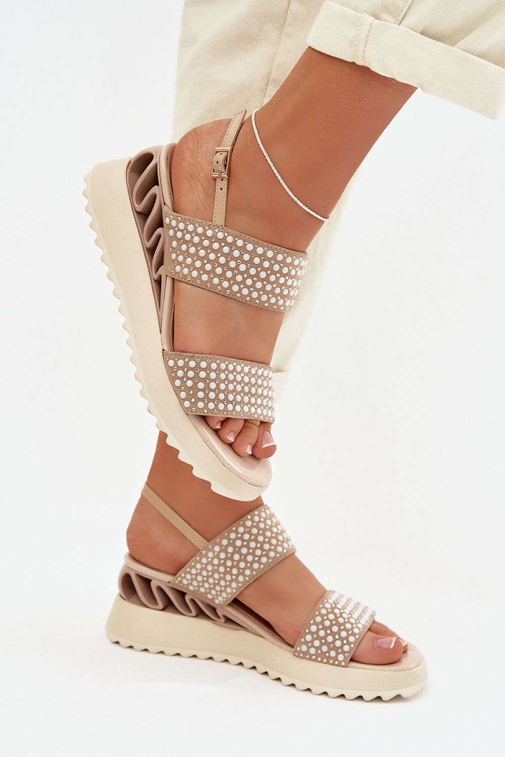  Sandały Model DA CR61-3067 Beige - Step in style 