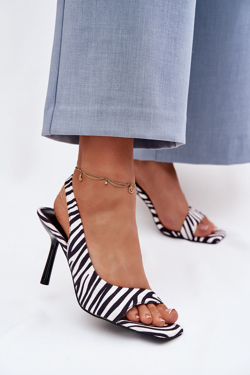  Sandały Model Calvoria 9701 Zebra - Step in style 