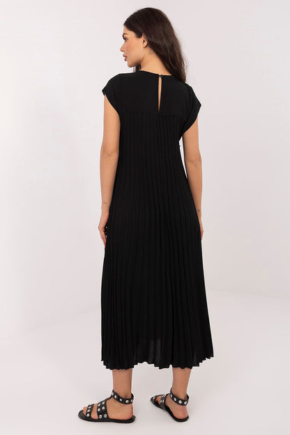  Sukienka Model IT-SK-19552.71 Black - Rue Paris 