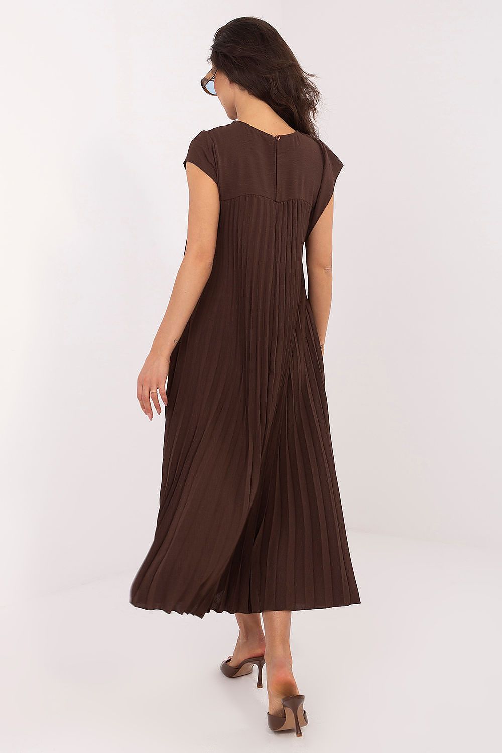  Sukienka Model IT-SK-19552.72 Dark Brown - Rue Paris 