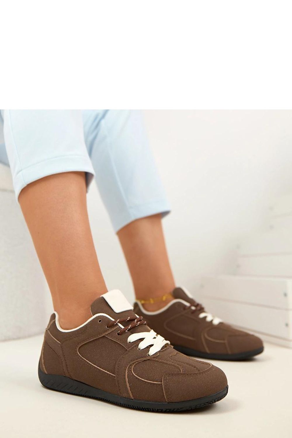   Buty Sportowe Model Amaryllis 81222-7 Brown - Solea 