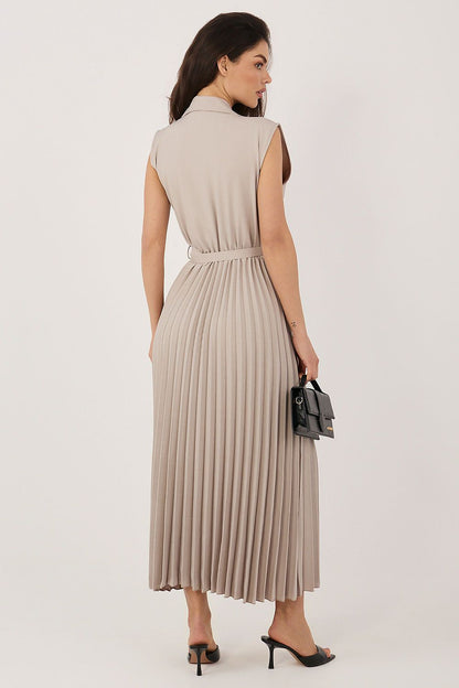 Sukienka Model IT-SK-21558.86 Dark Beige - Rue Paris 