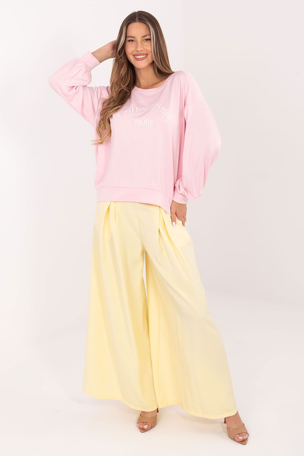   Bluza Damska Model RV-BL-A1220.11 Light Pink - Rue Paris 