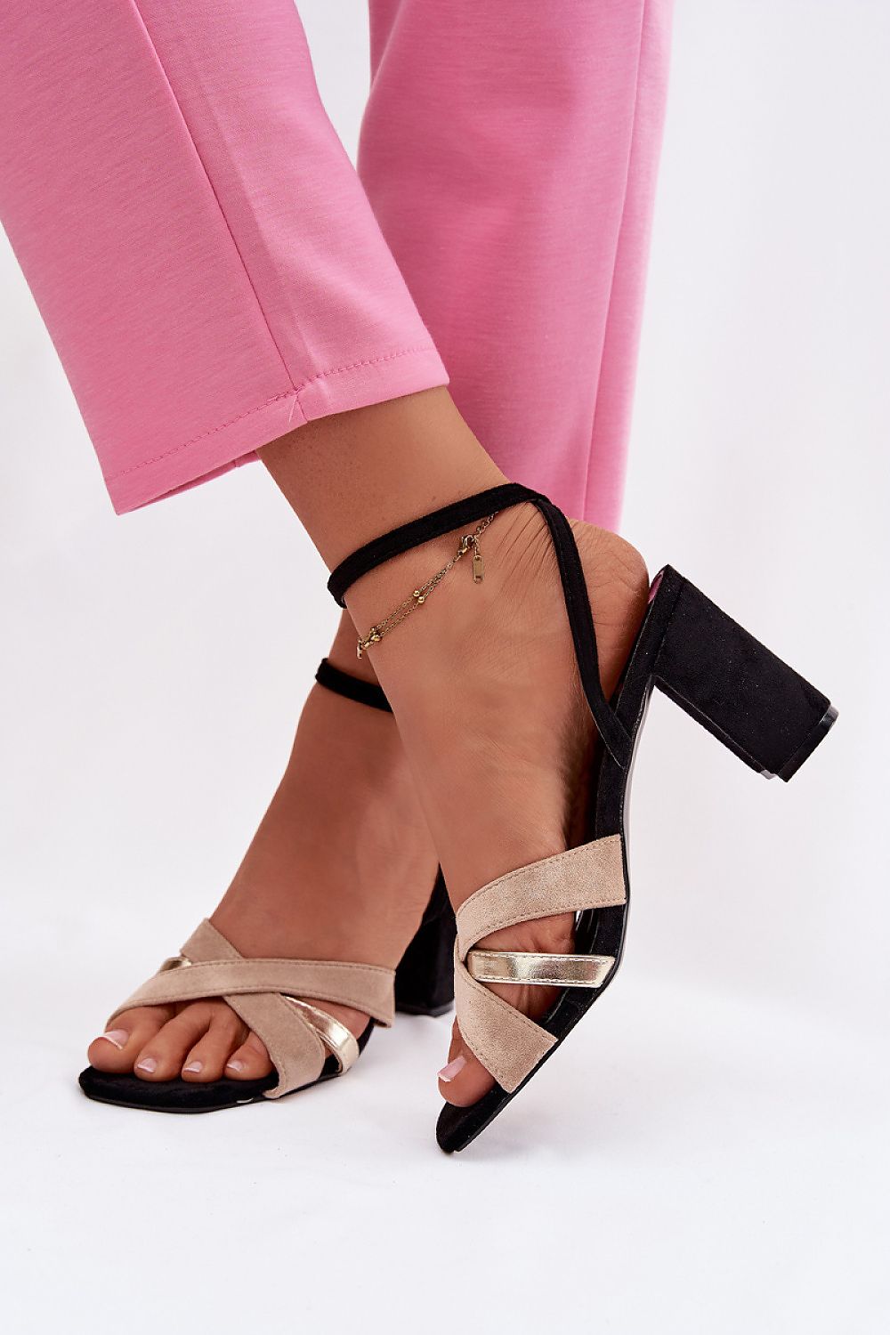  Sandały Model Karilora LOLA5275 Black - Step in style 
