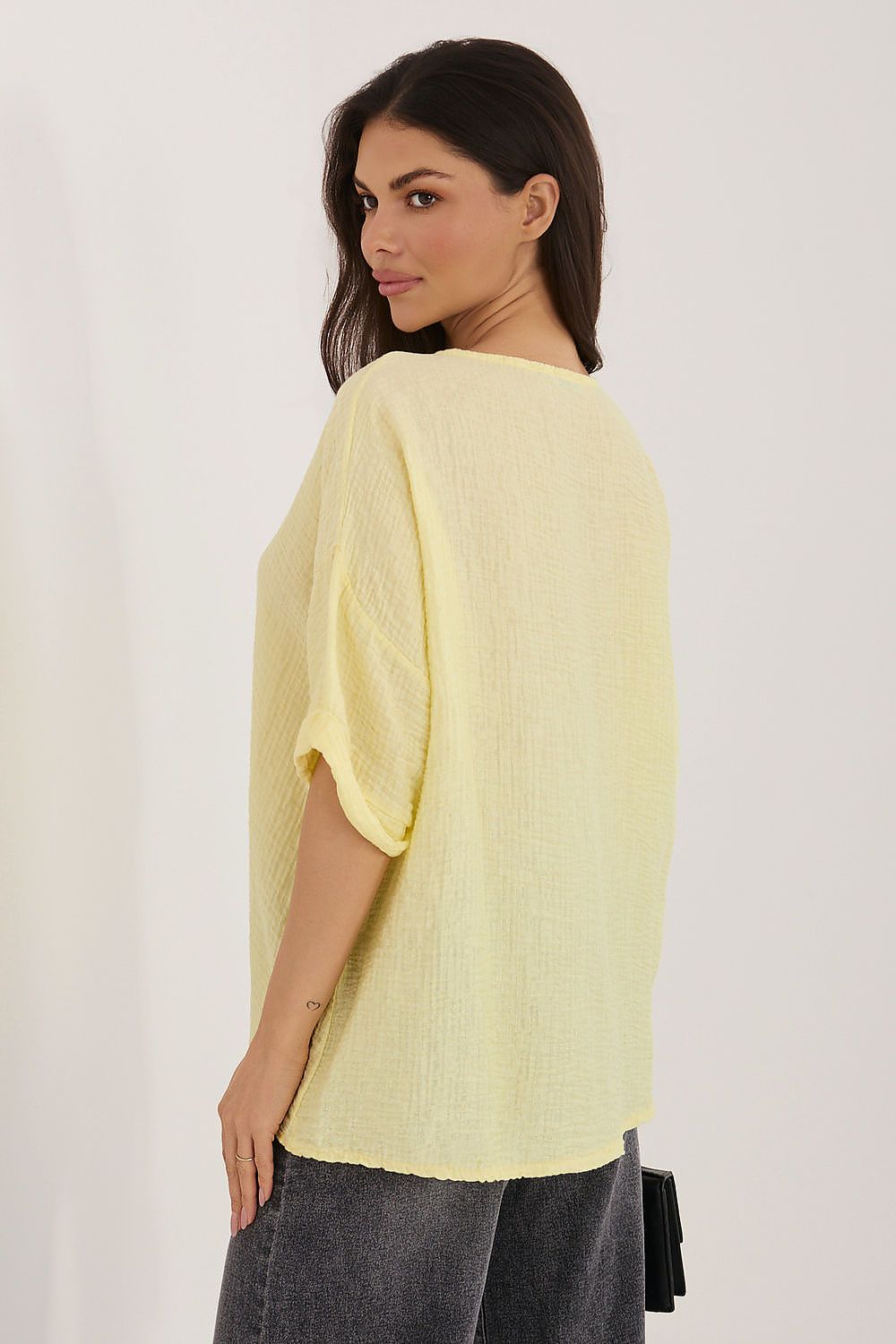   Koszula Damska Model IT-BZ-81891.49 Light Yellow - Italy Moda 