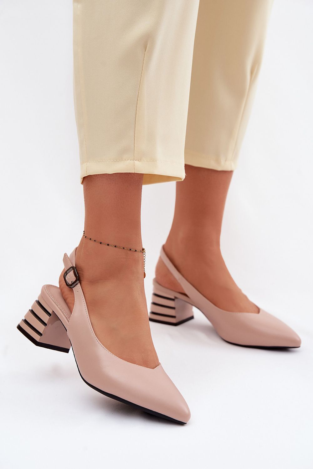  Sandały Model Vinceza 62285 Beige - Step in style 