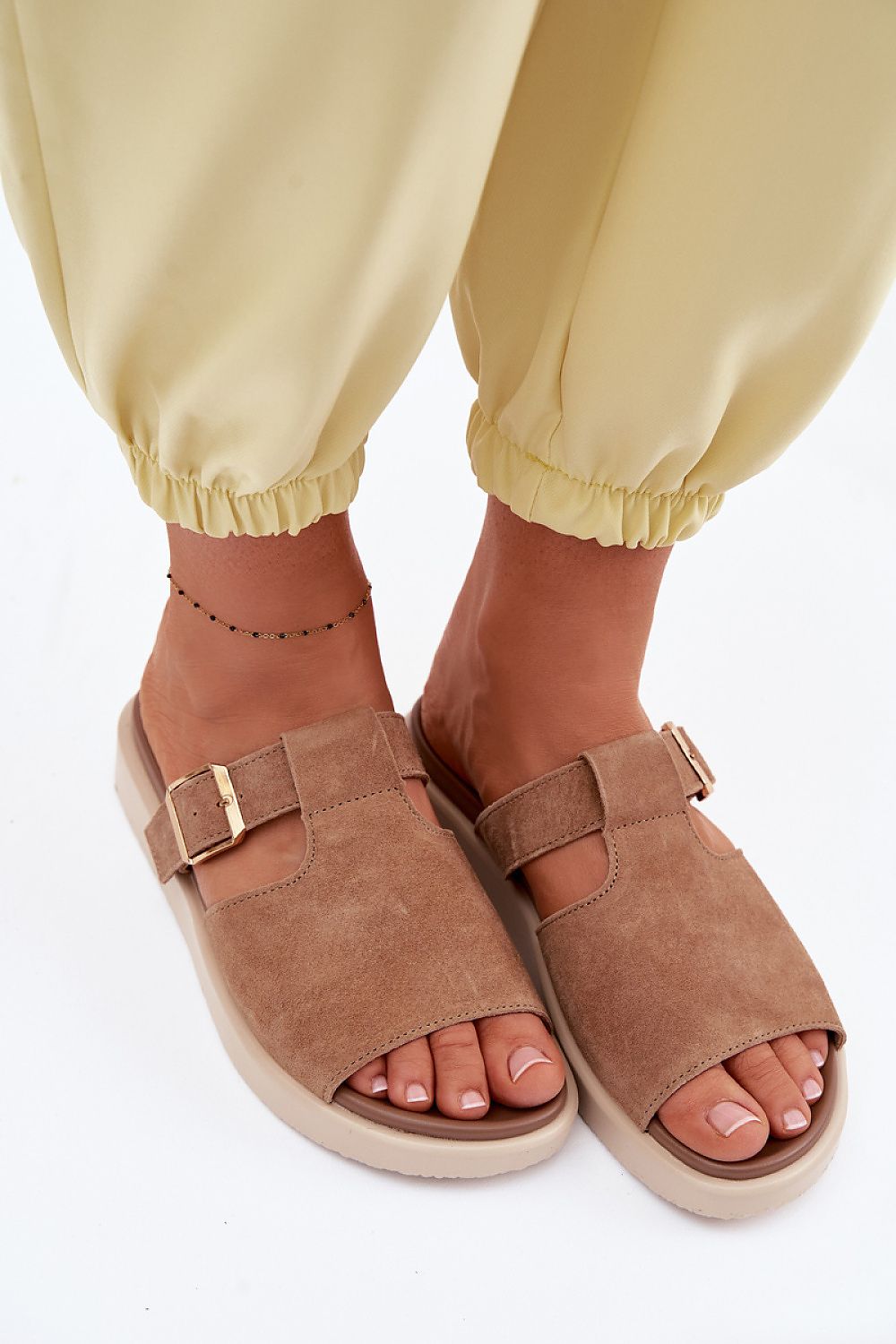 Sandał Klapki Model Zemela 26SD18-51 Camel - Step in style 