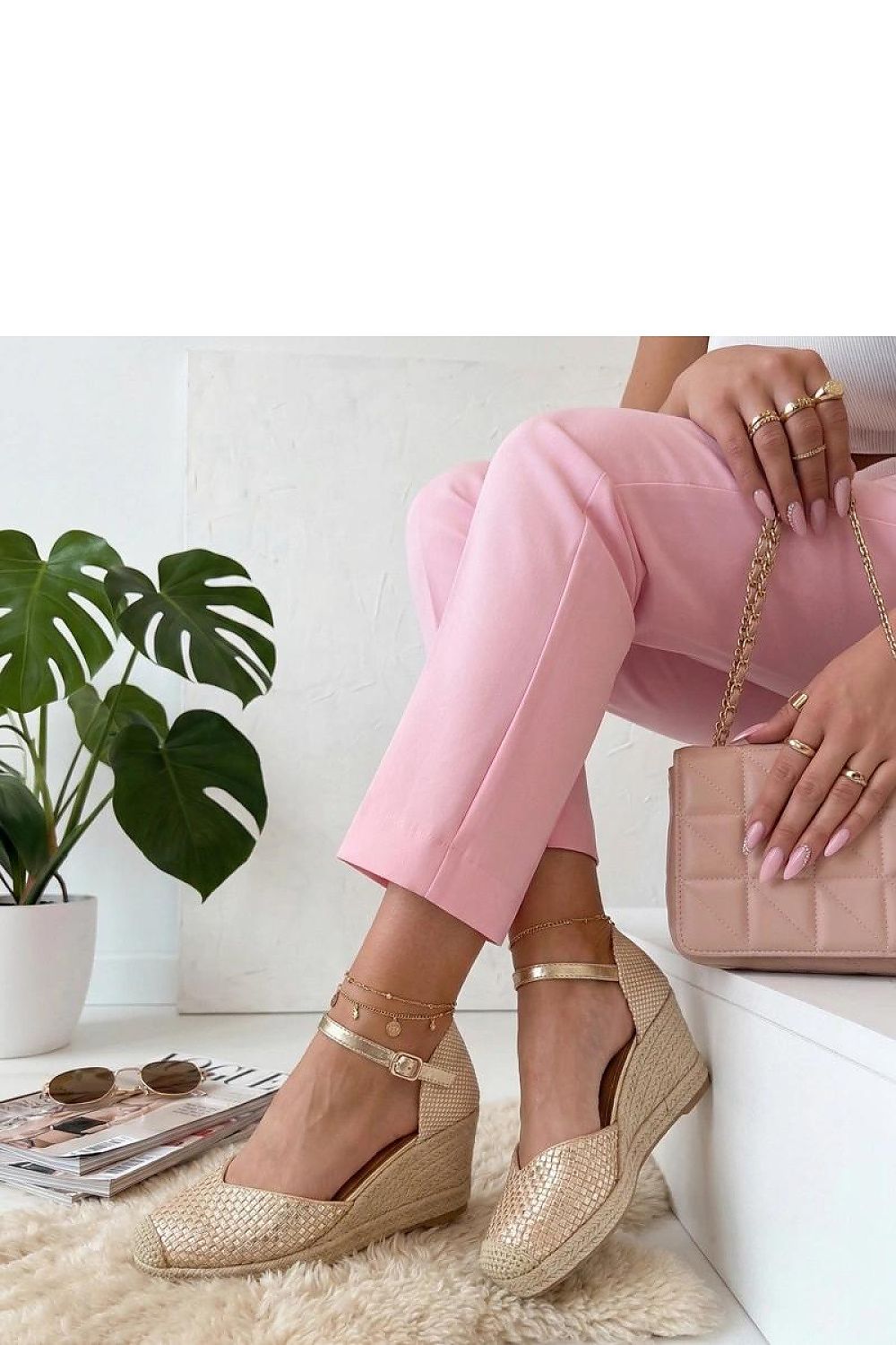  Sandały Model Lucinda T-1 Beige - Solea 