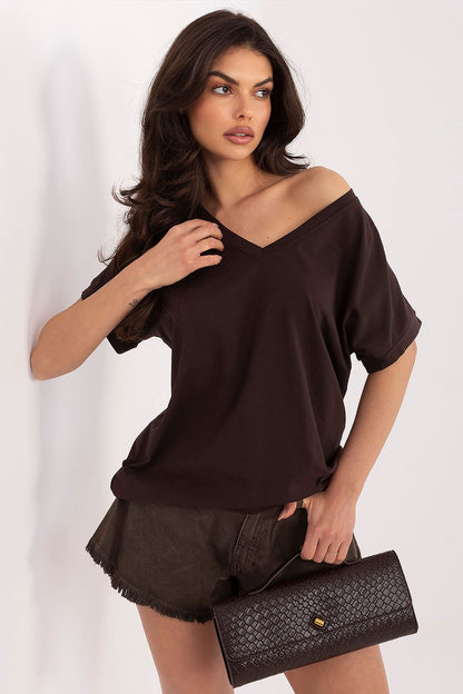   Bluzka Model RV-BZ-A1321.91 Dark Brown - Rue Paris 