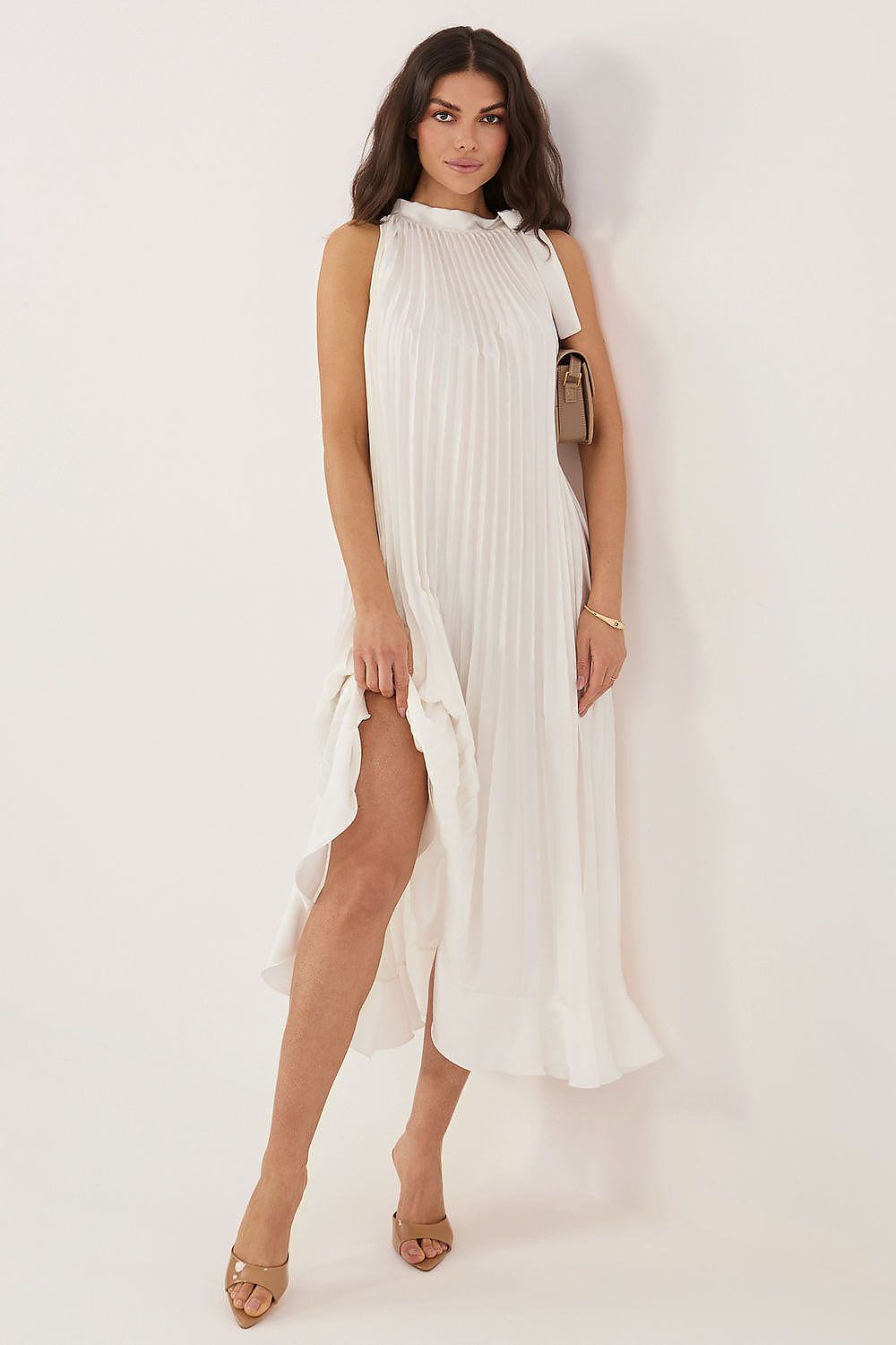   Sukienka Model IT-SK-20990.96 Ecru - Rue Paris 