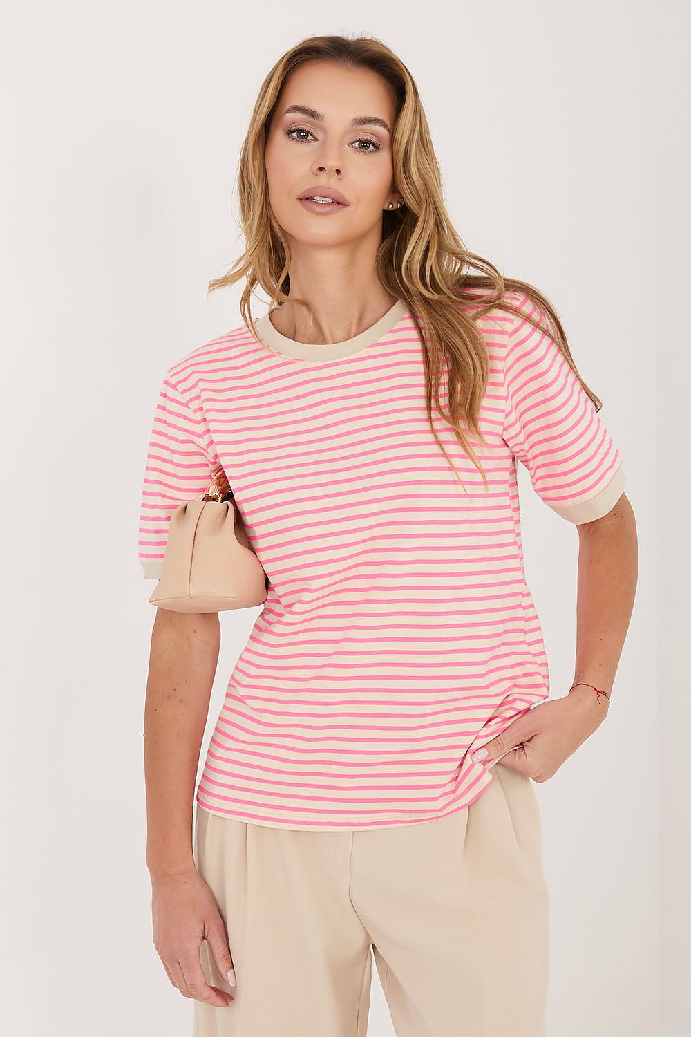   T-shirt Damski Model IT-TS-20881.85 Beige - Rue Paris 