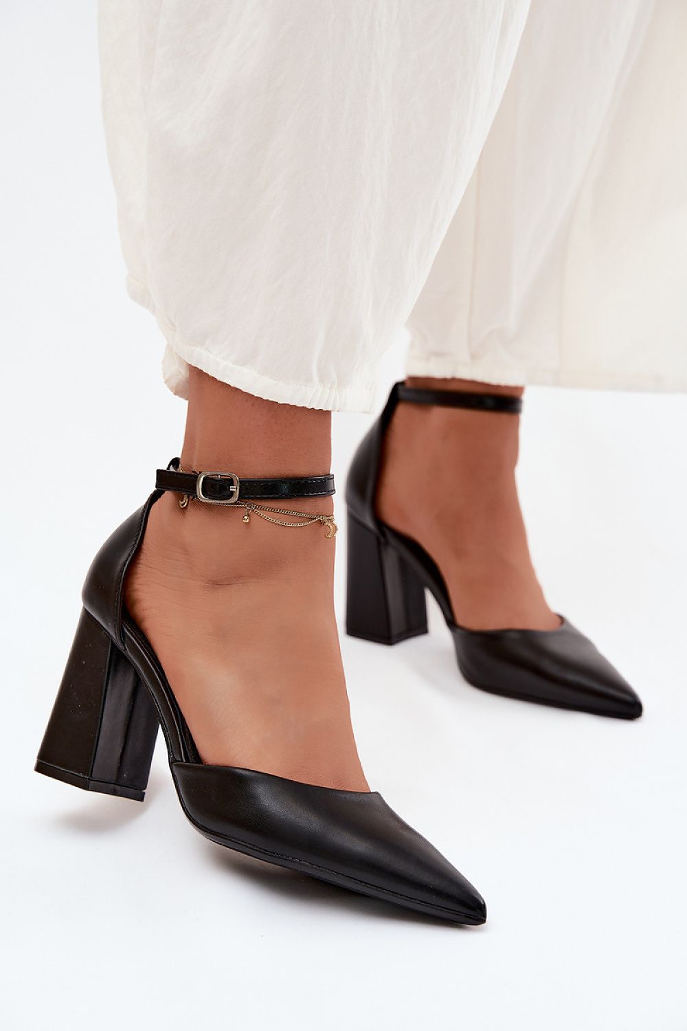   Czółenka Model Selvra 8707 Black Skóra - Step in style 