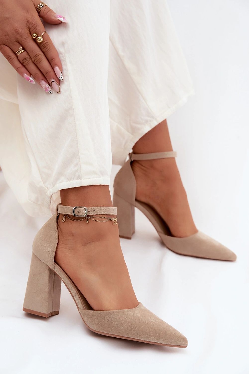   Czółenka Model Selvra 8758 Beige Zamsz - Step in style 