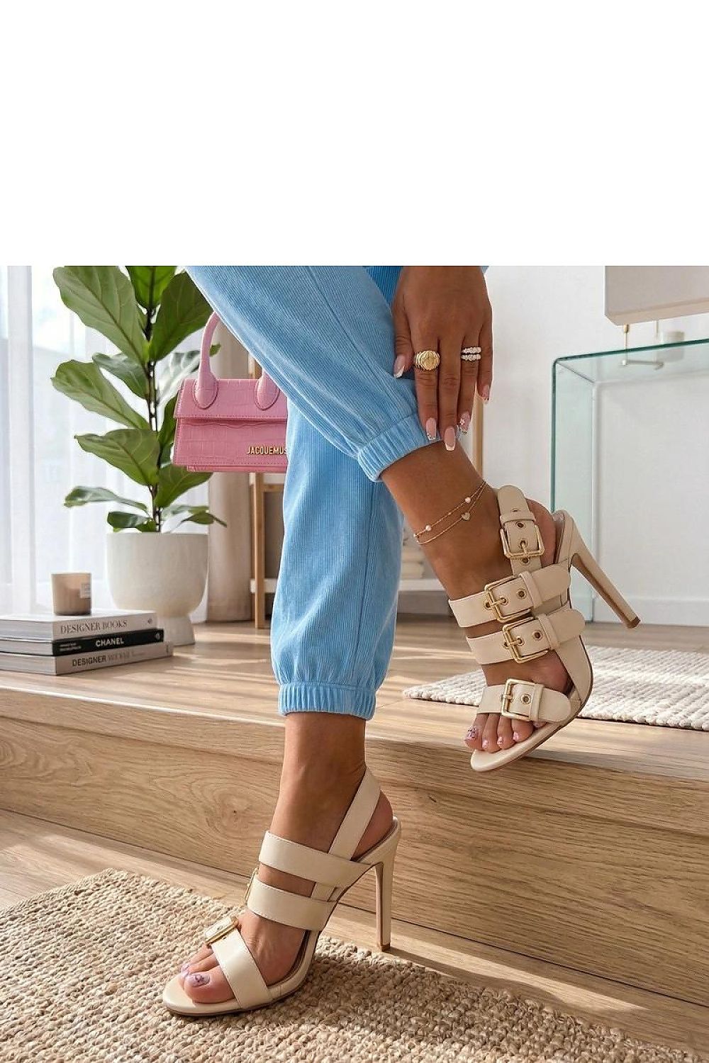  Sandały Model Rosamund E0508 Beige - Solea 