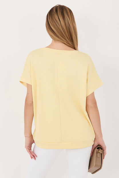   Bluzka Model RV-BZ-A1258.00 Light Yellow - Relevance 