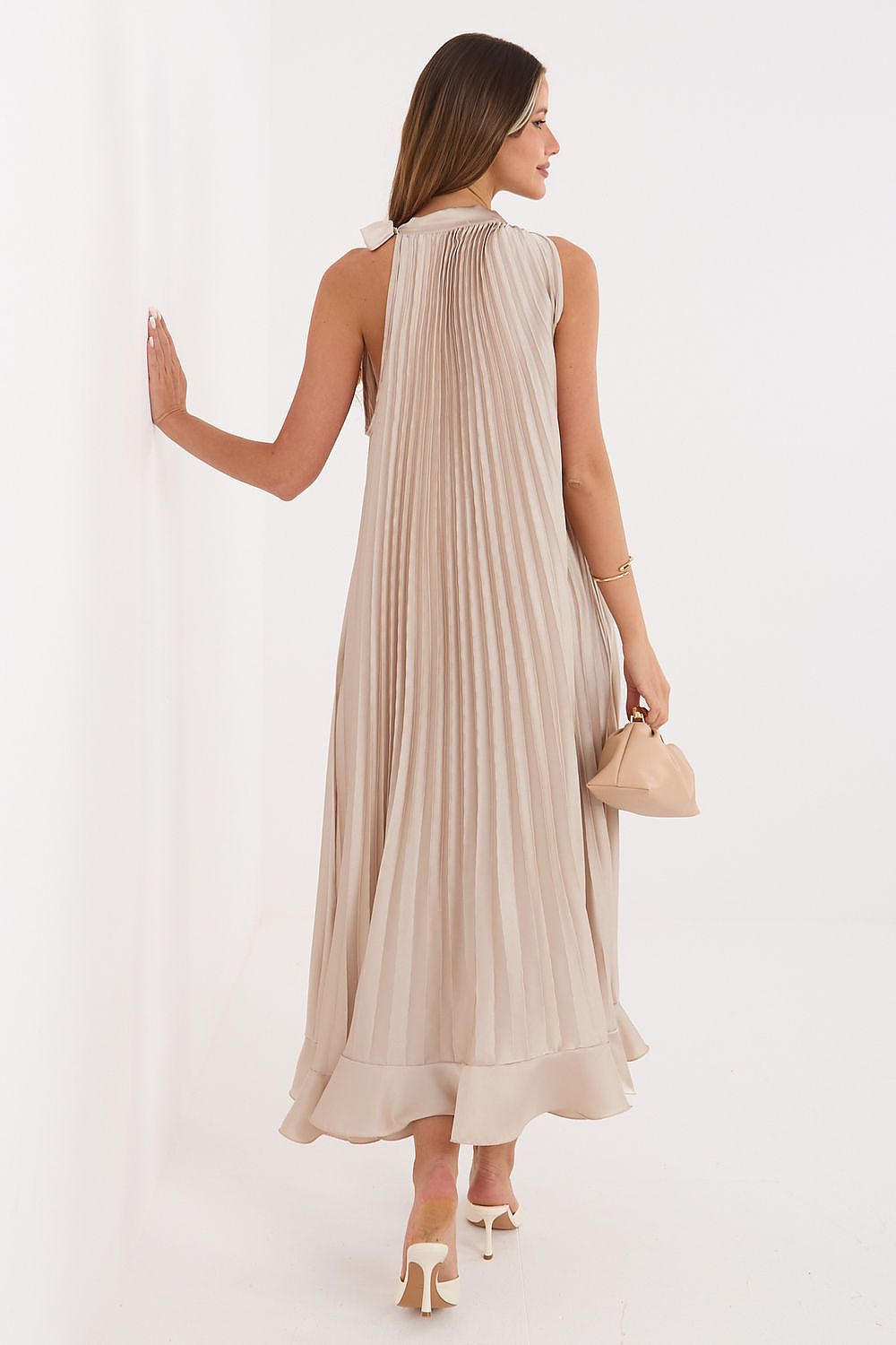   Sukienka Model IT-SK-20990.96 Beige - Rue Paris 