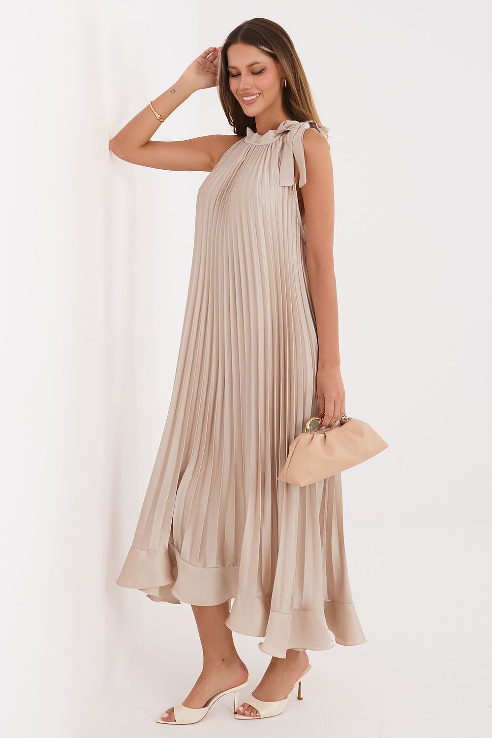   Sukienka Model IT-SK-20990.96 Beige - Rue Paris 