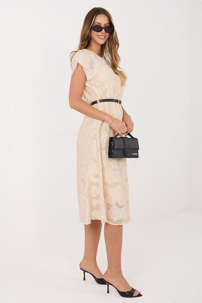   Sukienka Model IT-SK-16060.91 Beige - Rue Paris 