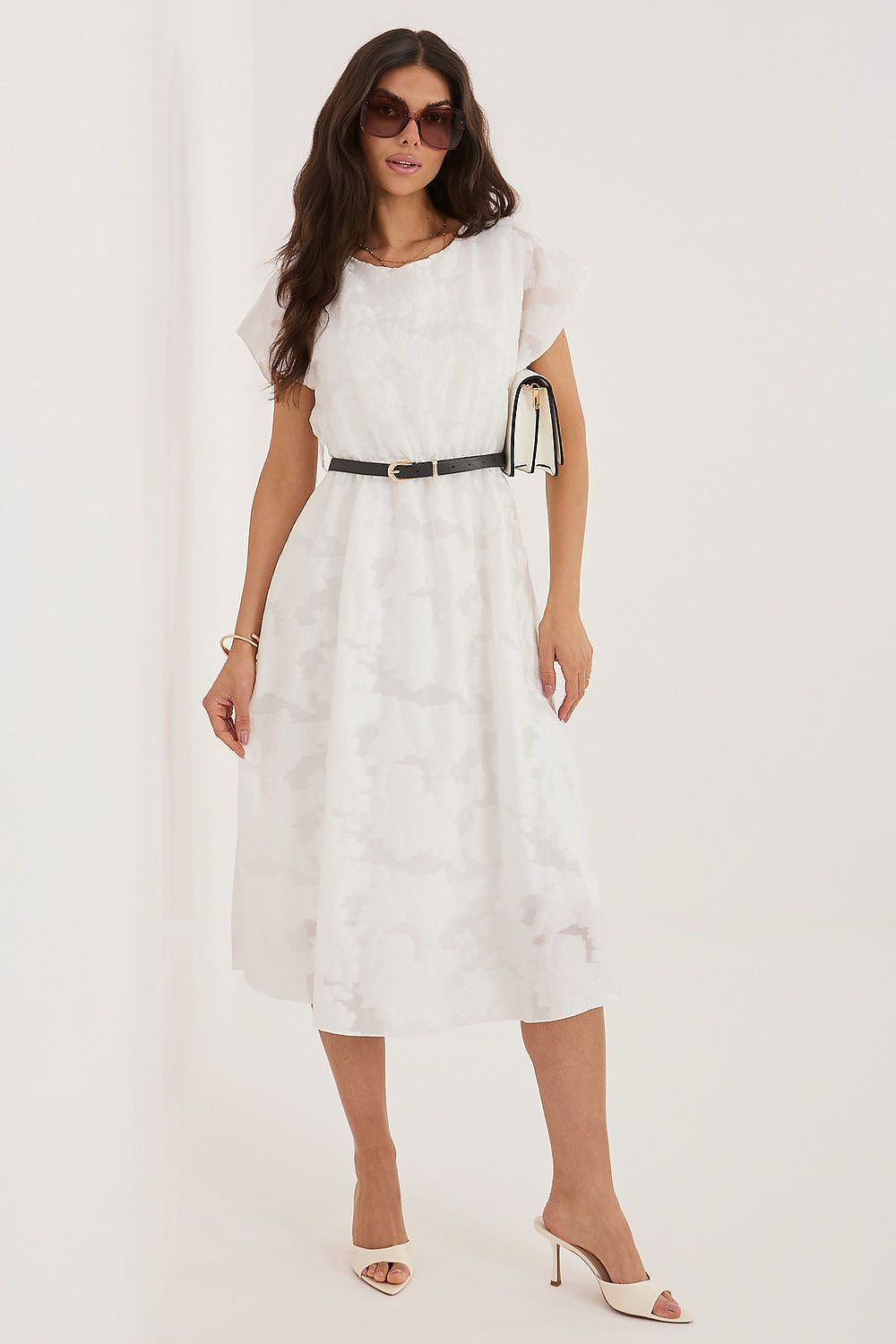   Sukienka Model IT-SK-16060.91 White - Rue Paris 