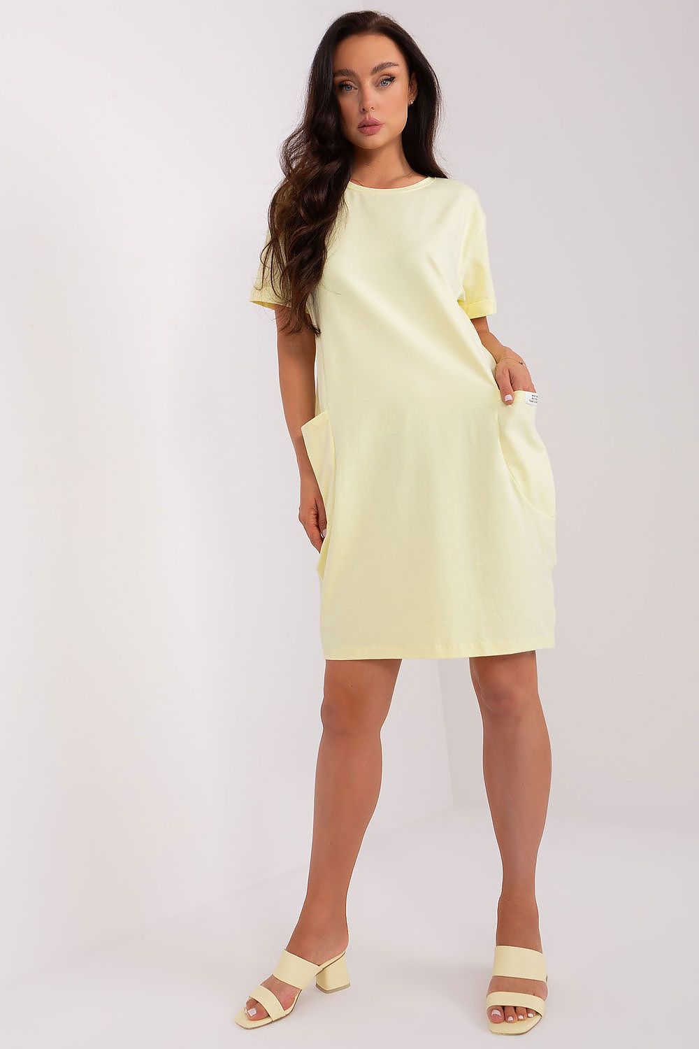  Sukienka Model RV-SK-8724-1.91 Light Yellow - Rue Paris 