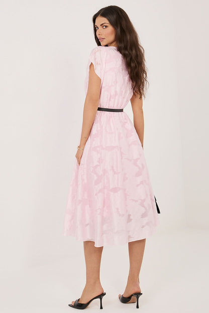   Sukienka Model IT-SK-16060.91 Light Pink - Rue Paris 