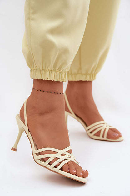  Sandały Model Velivelle H8-1198H Yellow - Step in style 