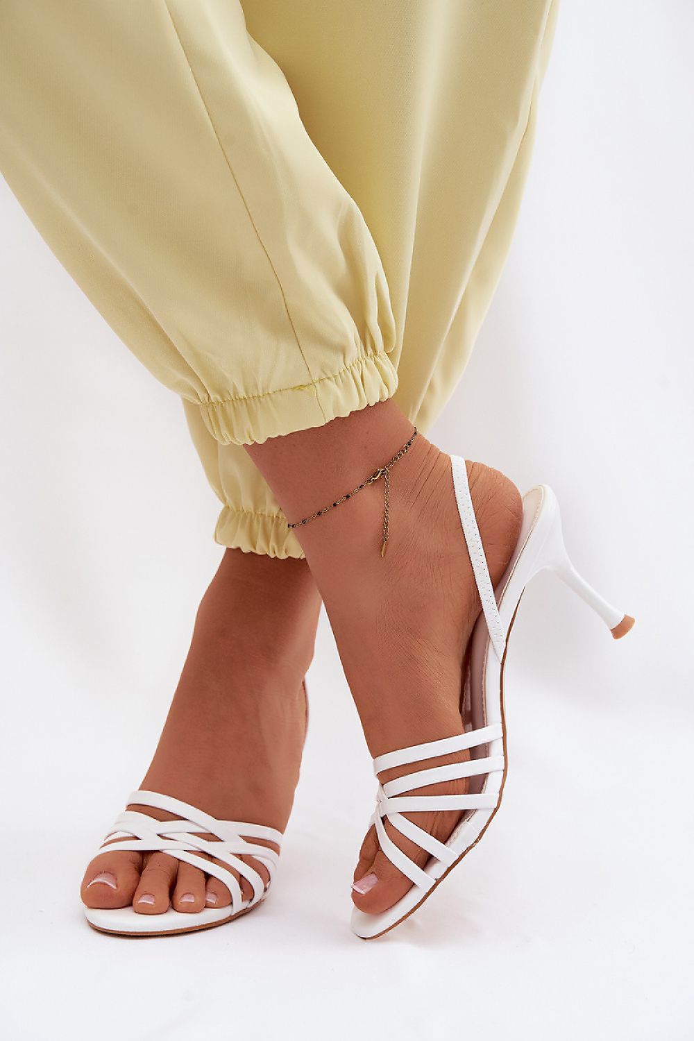  Sandały Model Velivelle H8-1198H White - Step in style 
