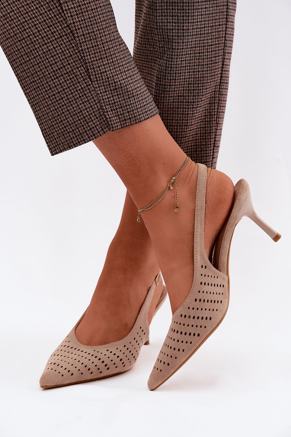  Sandały Model Torielle 1516 Beige - Step in style 