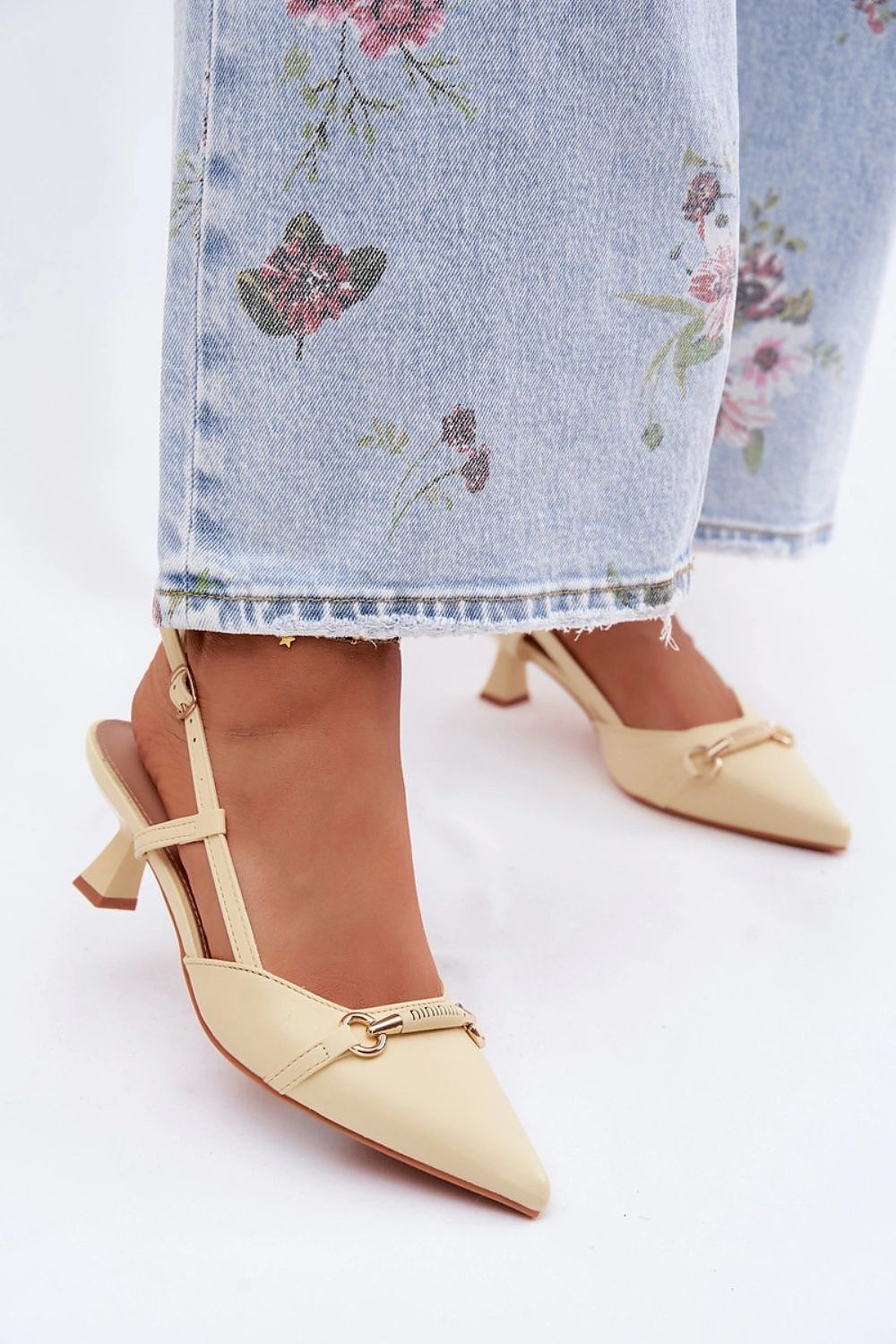  Sandały Model Felessa H8-520A Yellow - Step in style 