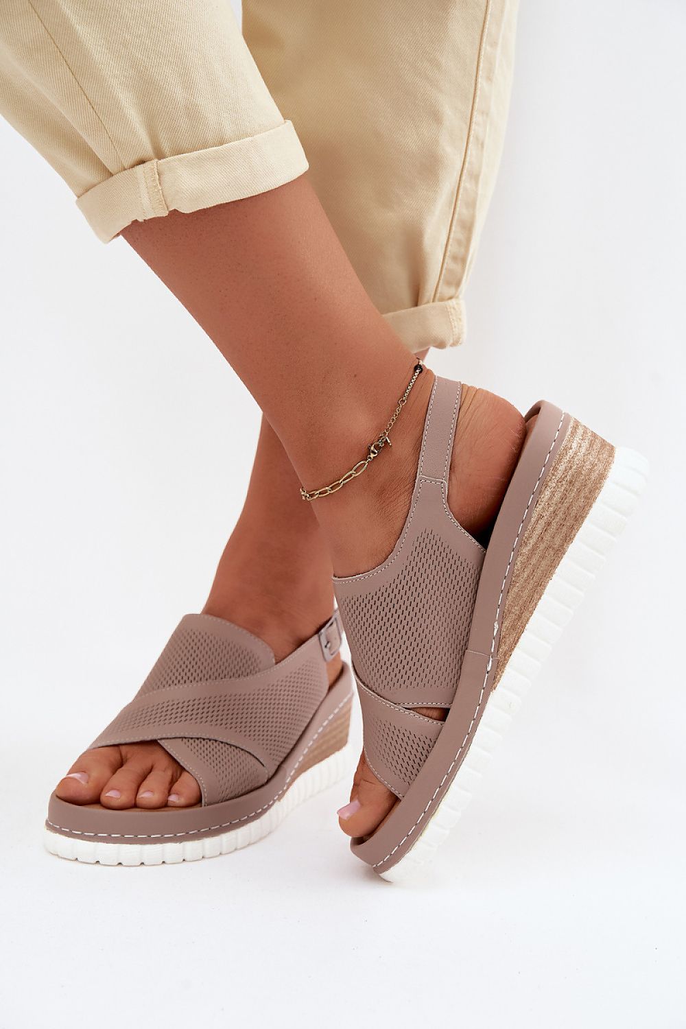  Sandały Model Artiker 58C3146 Dark Beige - Step in style 