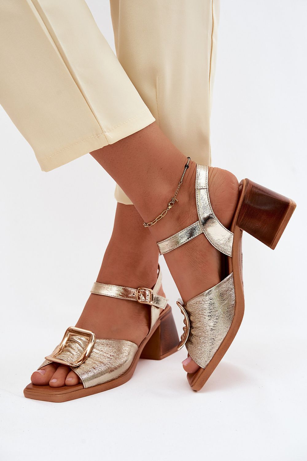  Sandały Model Artiker 58C2033 Gold - Step in style 