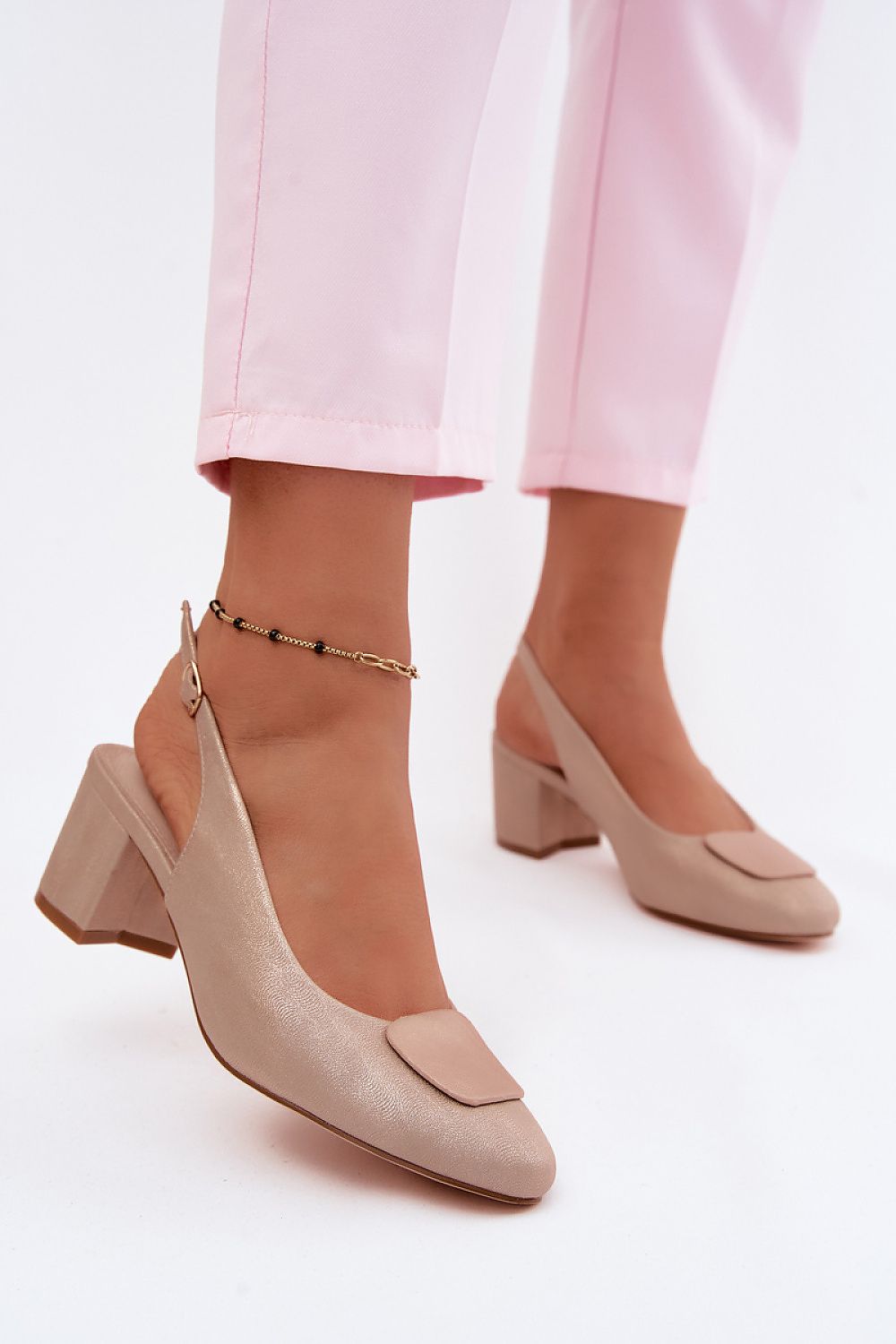  Sandały Model Maden 26SD98-9827 Pink Gold - Step in style 