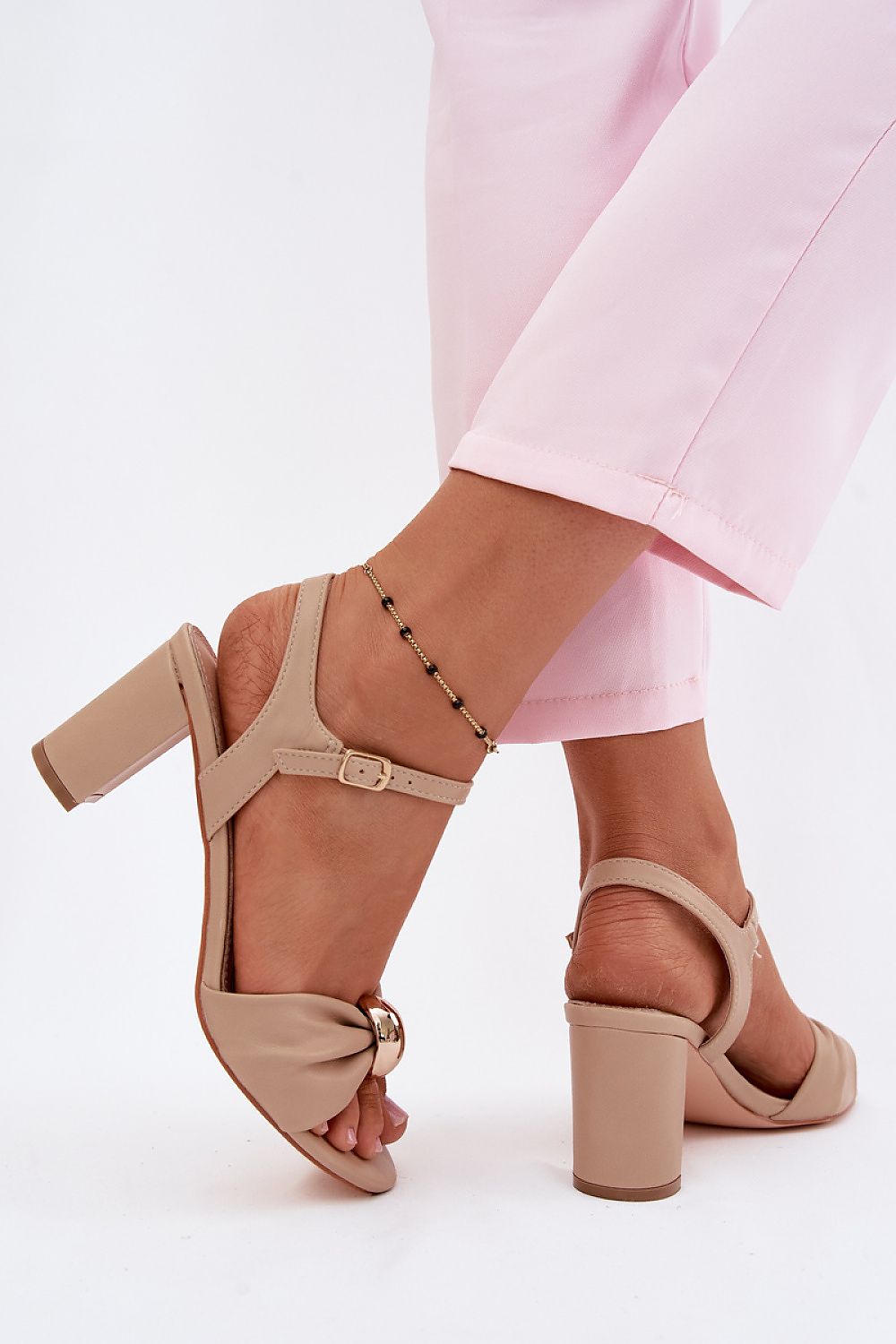  Sandały Model Spella 26SD98-9825 Beige - Step in style 