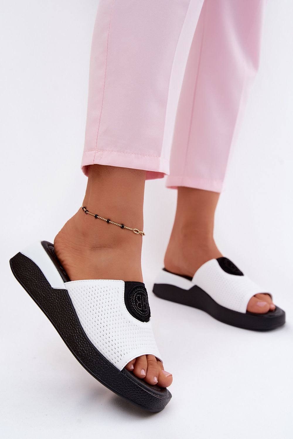  Sandał Klapki Model Fablee 25SD18-8479 White - Step in style 