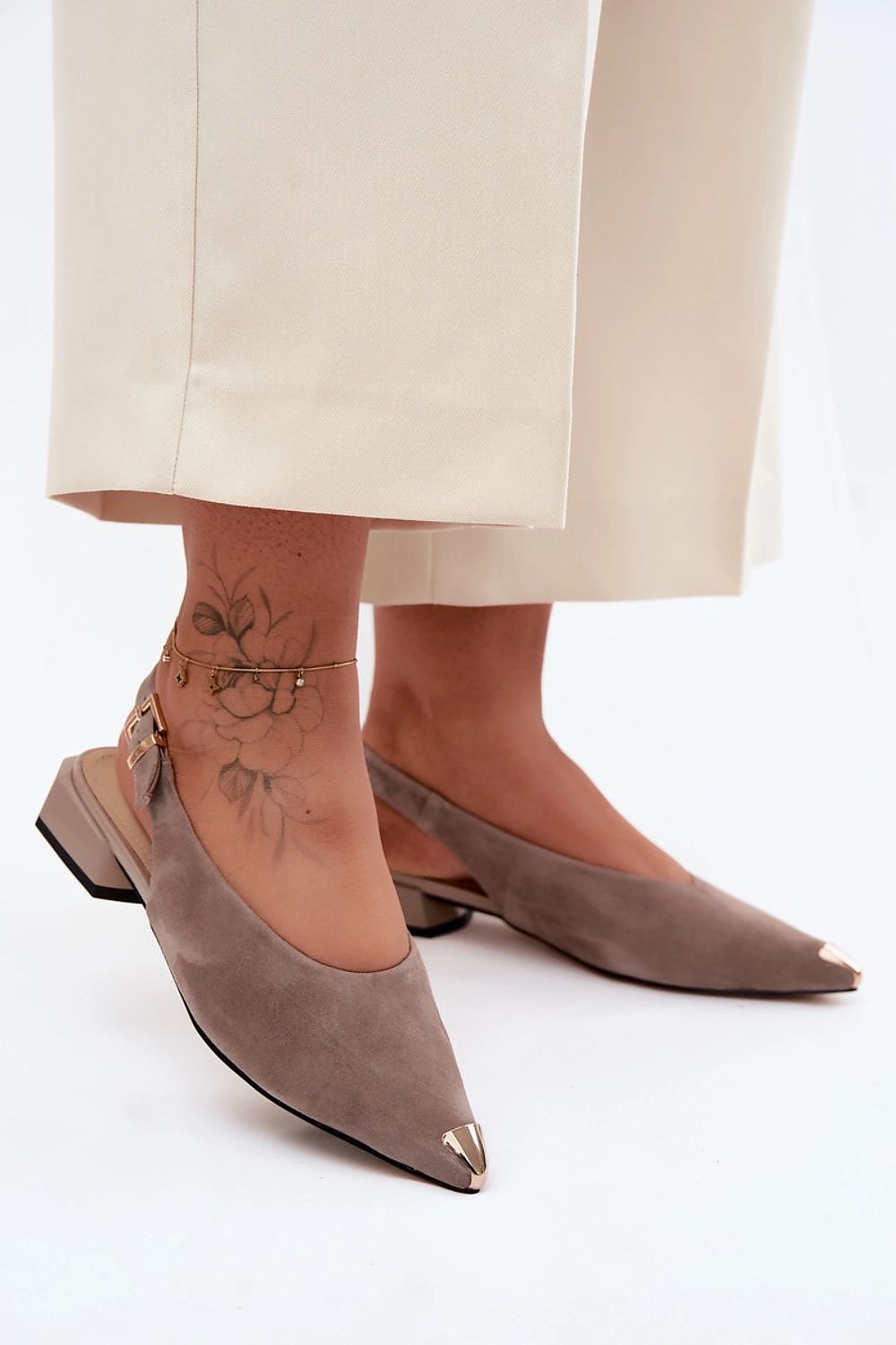  Sandały Model DA CR61-3050 Beige - Step in style 