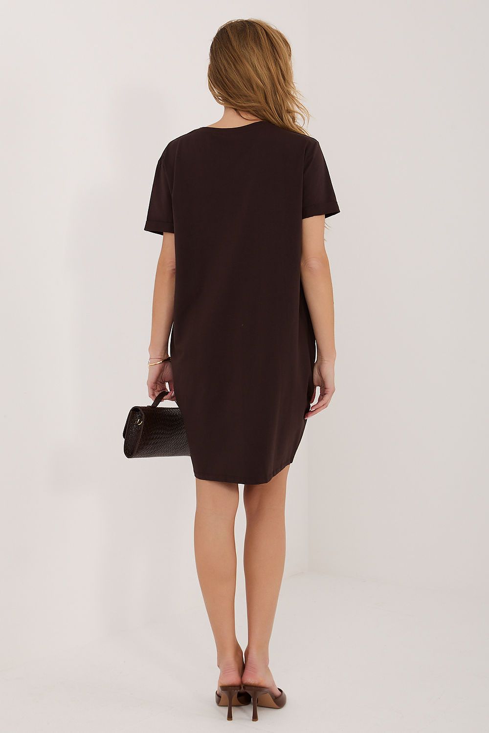  Sukienka Model RV-SK-8724-1.91 Dark Brown - Rue Paris 