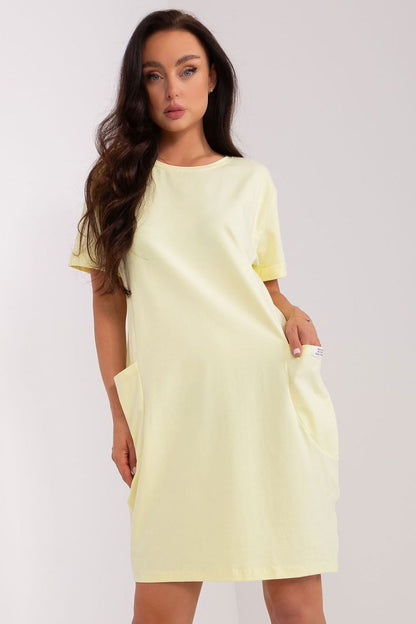  Sukienka Model RV-SK-8724-1.91 Light Yellow - Rue Paris 