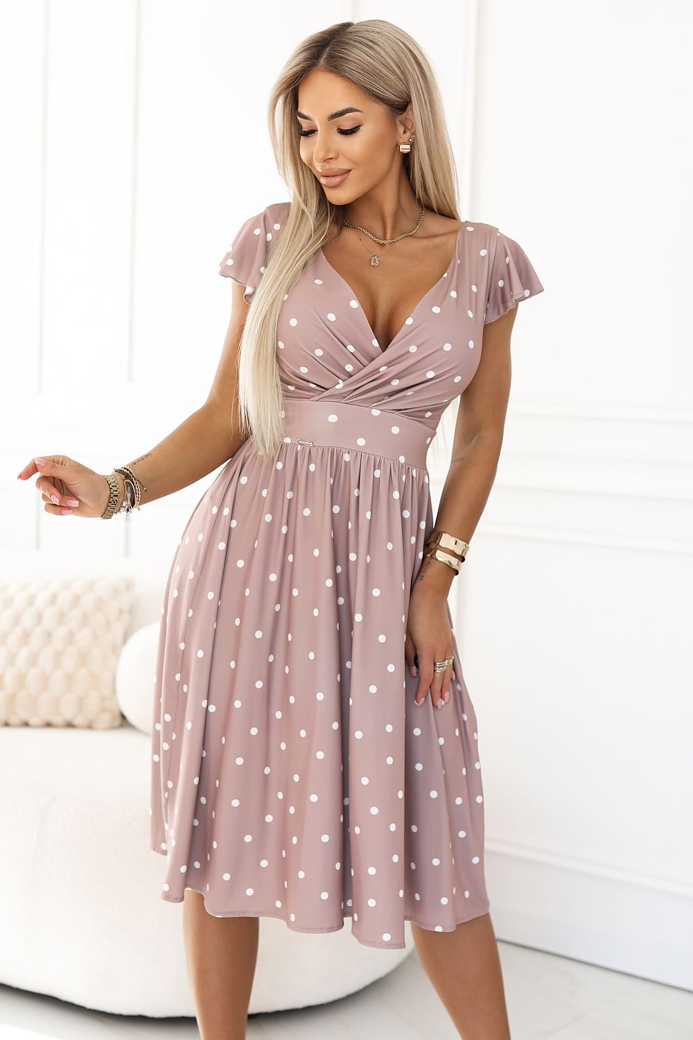  Sukienka Model Matilde 425-16 Beige Groszki - Numoco 