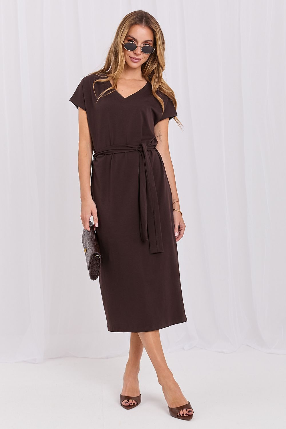  Sukienka Model RV-SK-A1447.78 Dark Brown - Rue Paris 