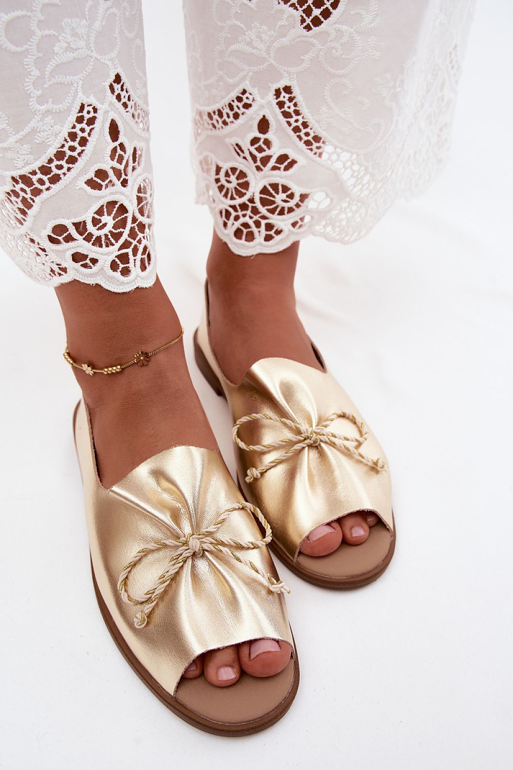 Sandały Model Coltrania M556 Gold - Step in style 