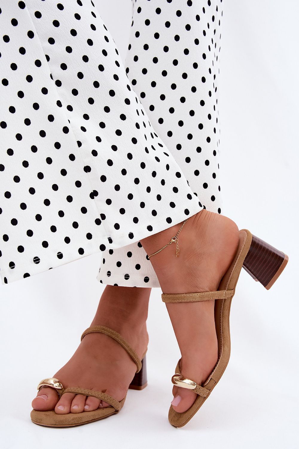  Sandał Klapki Model Verbena 22-391 Khaki - Step in style 