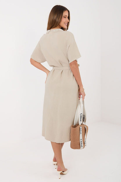  Sukienka Model MI-SK-3426.91 Beige - Italy Moda 