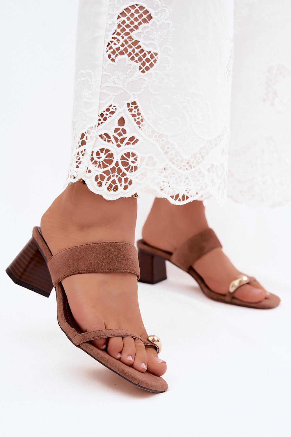  Sandał Klapki Model Dakotelle 666-82 Brown - Step in style 
