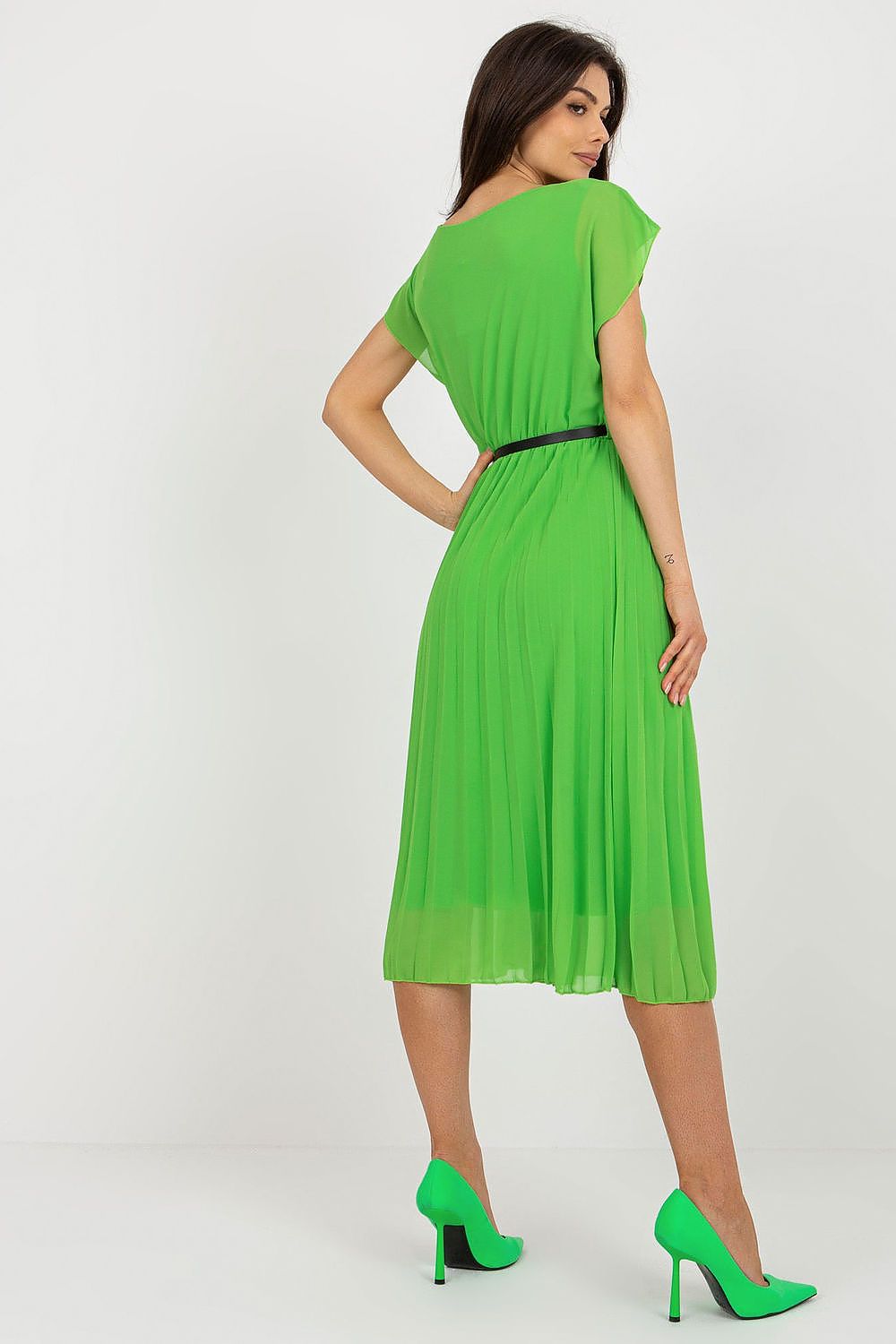  Sukienka Model DHJ-SK-8839-1.23X Light Green - Rue Paris 
