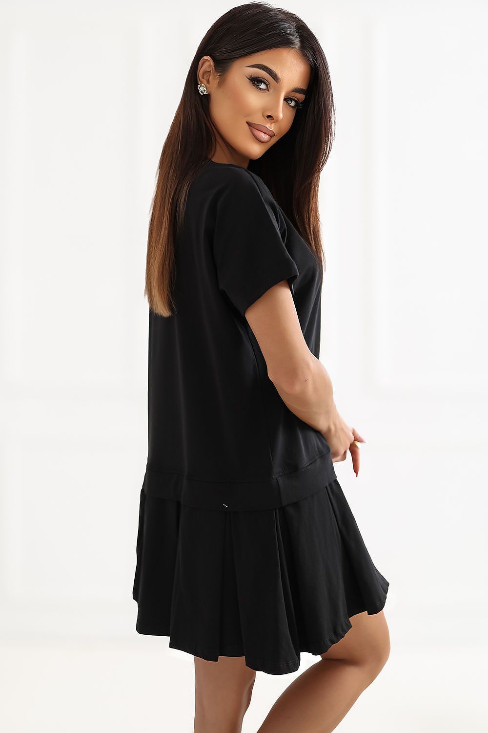  Sukienka Model RV-SK-A1229.10P Black - Rue Paris 