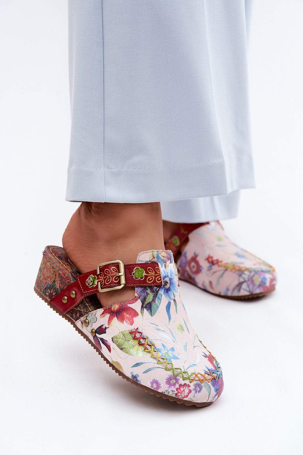  Sandał Klapki Model Maciejka K7409-15 Multicolor - Step in style 