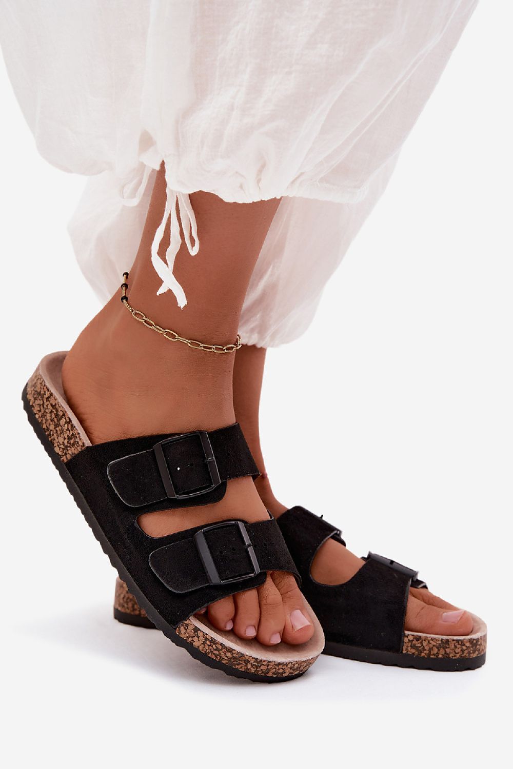  Sandał Klapki Model Brooks 26DZ21-107 Black - Step in style 