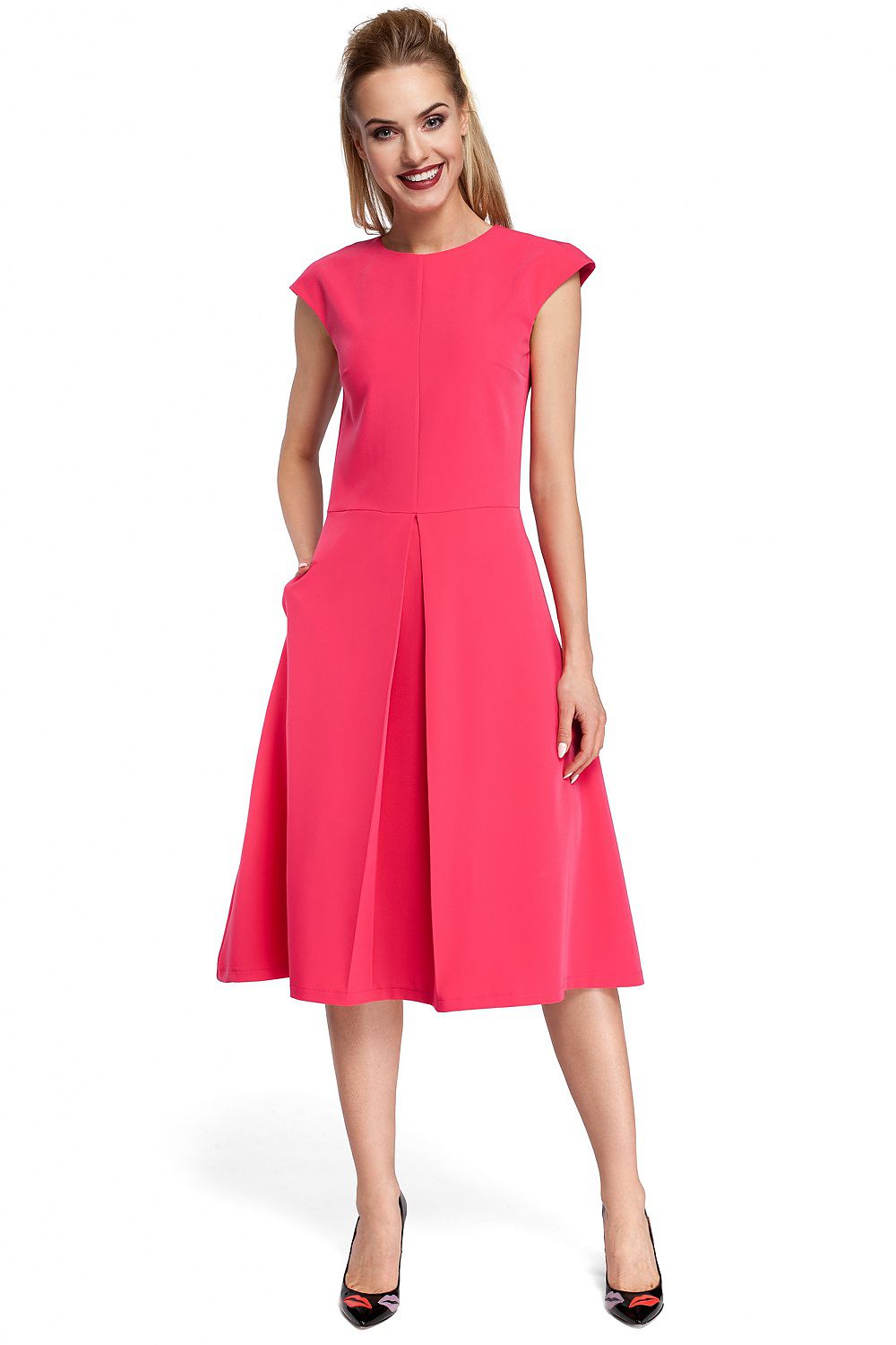  Sukienka Model MOE296 Pink - Moe 